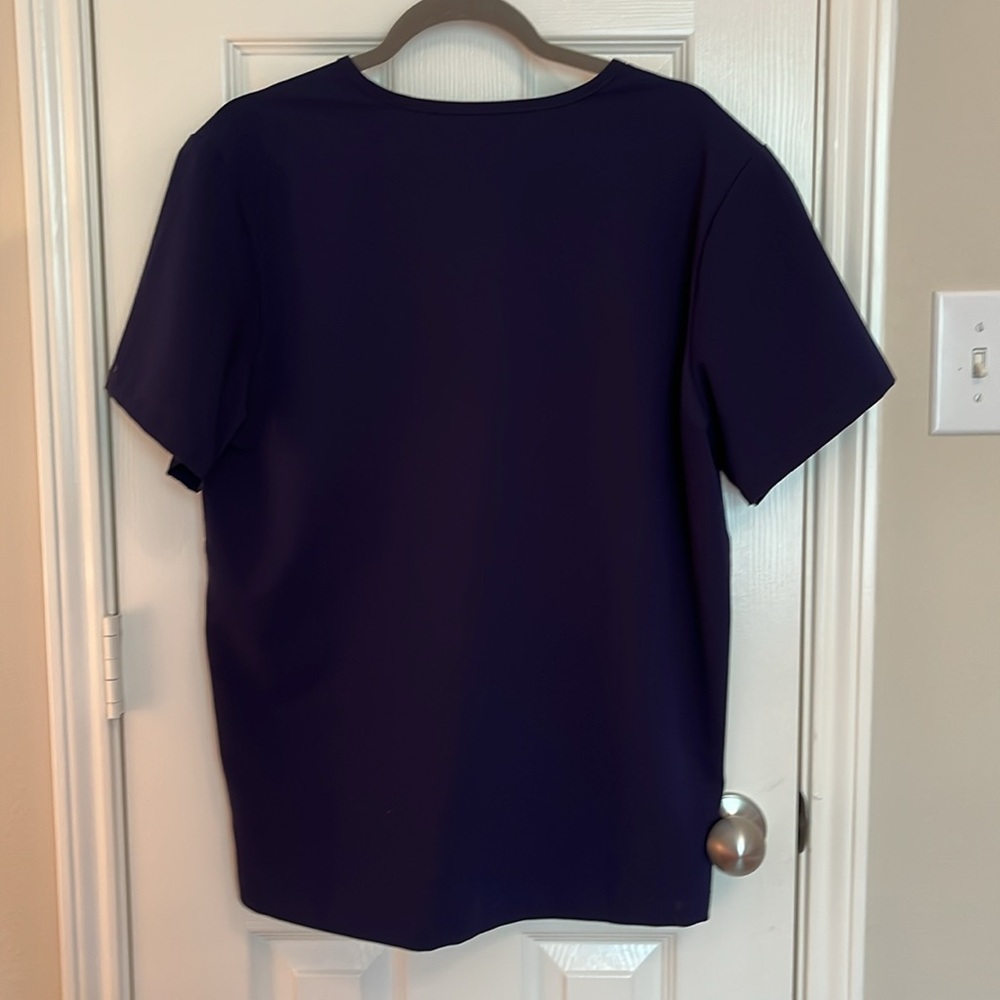 Figs Chisec Scrub Shirt - Picture 5 of 8